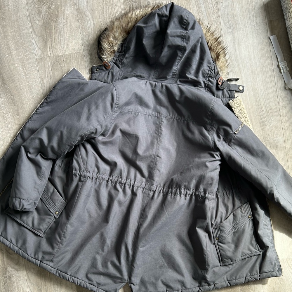 Jacket - Picture 3 of 3